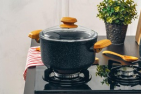 10-rekomendasi-panci-granit-terbaik-dengan-desain-elegan-dan-modern