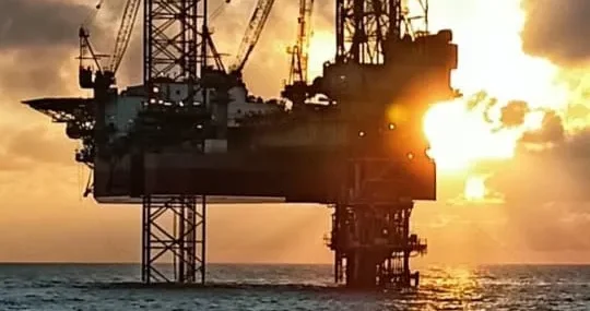 phe:-tanpa-intervensi,-produksi-minyak-ri-bisa-turun-24-persen-per-tahun