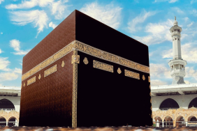 the-sacred-cloth-at-the-center-of-the-hajj-pilgrimage
