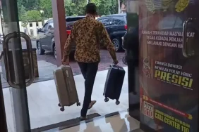 pemeriksaan-tertutup-kpk-di-probolinggo-selesai,-2-koper-hitam-picu-spekulasi