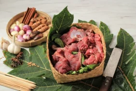 tips-porsi-aman-konsumsi-olahan-daging-kurban