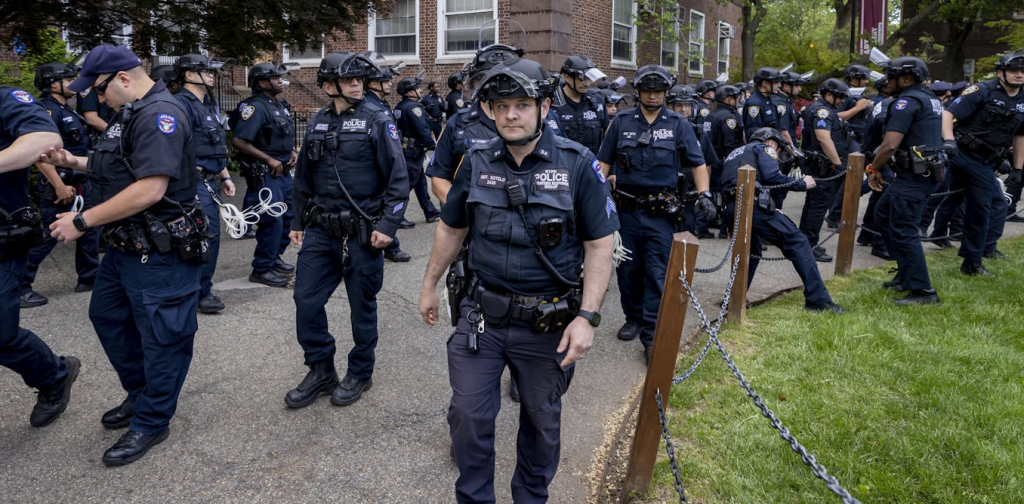 chilling-effects-of-trump’s-war-on-free-speech-extend-far-beyond-campus-walls-–-and-that’s-the-point