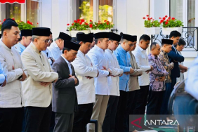 prabowo-shalat-idul-adha-bersama-diaspora-indonesia-di-paris
