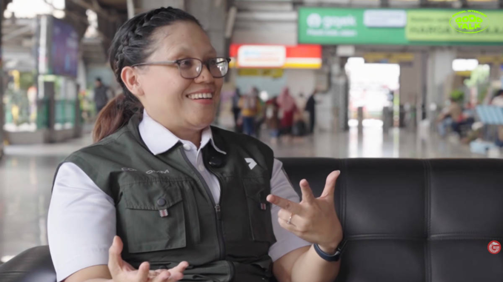 anne-purba-sebut-penumpang-kereta-laki-laki-dan-perempuan-di-indonesia-sudah-hampir-balance