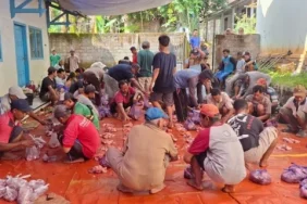 semangat-kebersamaan-warnai-penyembelihan-hewan-kurban-di-batang