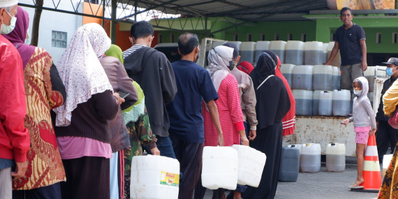 B50 bisa mengulang krisis minyak goreng 2022 dan perempuanlah yang paling dirugikan