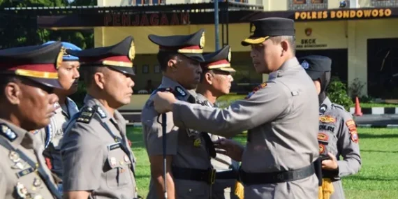 mutasi-besar-di-polres-bondowoso,-sejumlah-pejabat-utama-dan-kapolsek-berganti