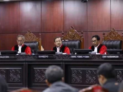 ahli-mk-soroti-pelibatan-tni-aktif-di-kesekretariatan-presiden,-bnn,-dan-kejaksaan