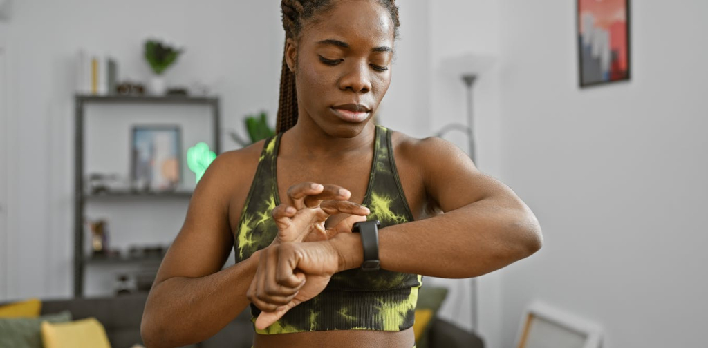 why-your-wearable-health-tracker-can-make-you-feel-anxious