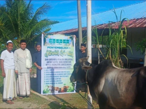 bantuan-dermawan-malaysia,-pcnu-lhokseumawe-salurkan-kurban-untuk-korban-banjir-dan-santri
