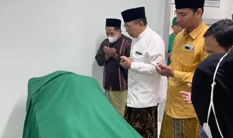 ketum-pbnu:-kiai-adib-mewakafkan-diri-untuk-jam’iyyah-dan-jamaah