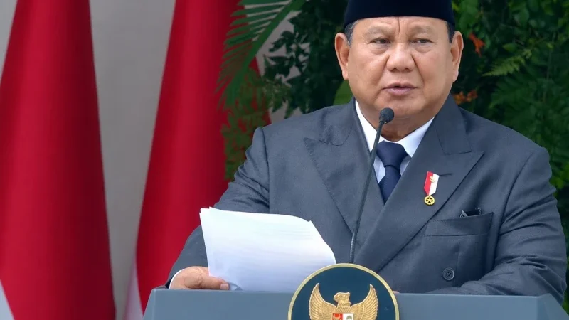 prabowo-sebut-ekonomi-indonesia-tumbuh,-tetapi-rakyat-belum-menikmati