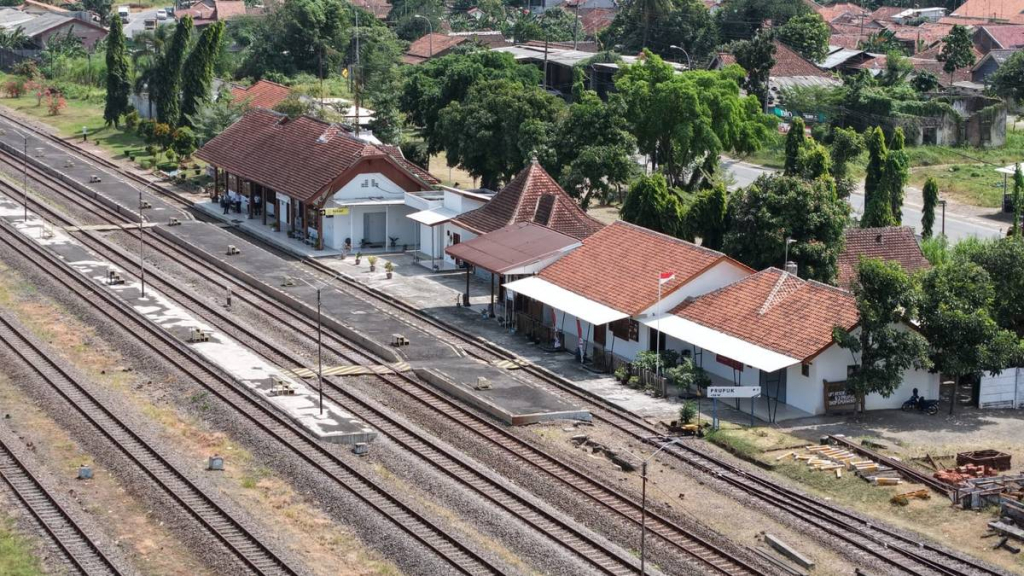 stasiun-prupuk-jadi-penggerak-ekonomi-selatan-tegal,-mobilitas-warga-melonjak-tajam