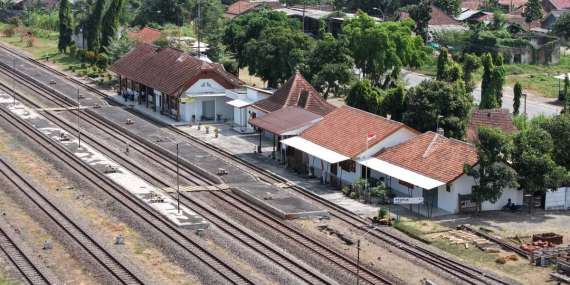 stasiun-prupuk-jadi-penggerak-ekonomi-selatan-tegal,-mobilitas-warga-melonjak-tajam