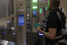 powerful-ai-is-making-facial-recognition-better-at-identifying-you