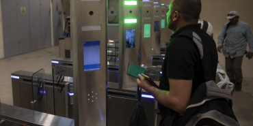 powerful-ai-is-making-facial-recognition-better-at-identifying-you