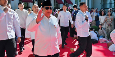 kunjungan-luar-negeri-prabowo:-kritik-dan-manfaat-strategis
