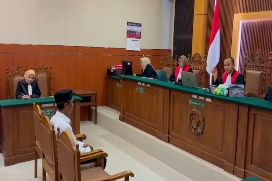pn-kabupaten-madiun-hukum-9-tahun-oknum-polisi-pengedar-sabu