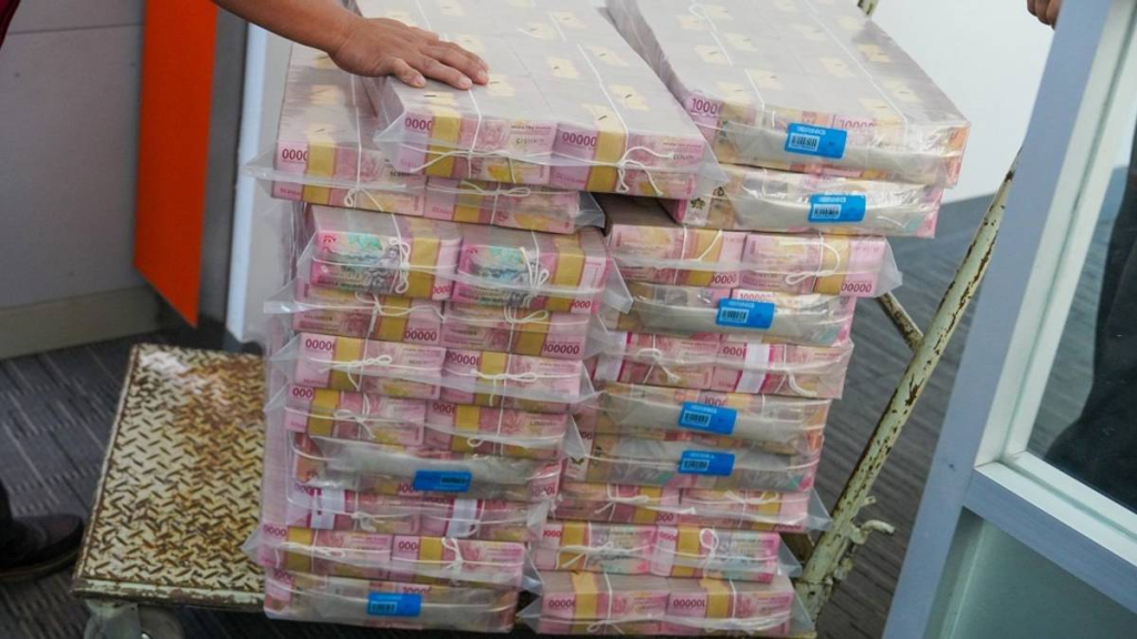 uang-haram-itu-harus-diserahkan-ke-“malaikat”