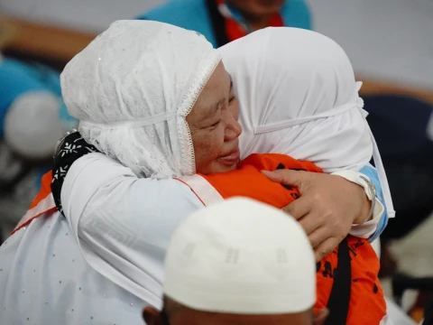 lafal-doa-saat-temui-jamaah-haji-usai-tiba-di-tanah-air