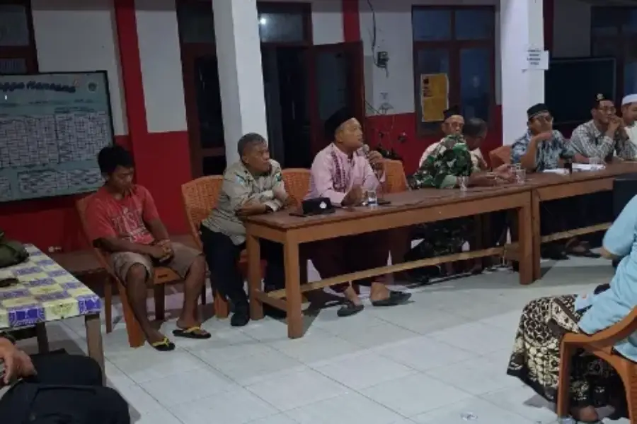 pohon-asem-keramat-di-gresik-diduga-ditebang-ilegal,-warga-sebut-jejak-leluhur-desa-ikut-hilang