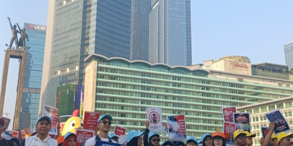 Koalisi SOS Rayakan Hari Tanpa Tembakau Sedunia di Car Free Day Jakarta