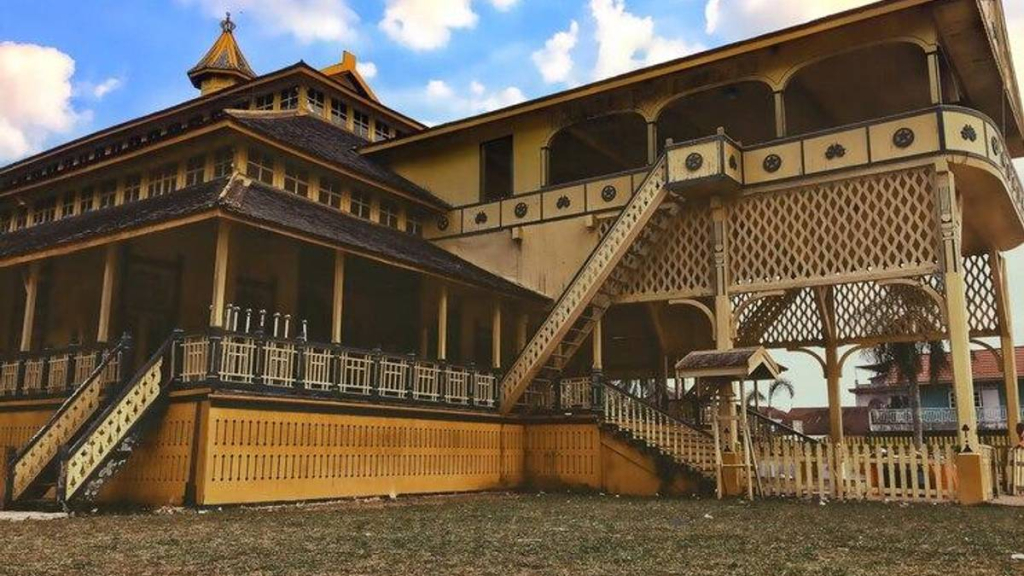 museum-balla-lompoa,-memori-istana-terakhir-penguasa-kesultanan-gowa