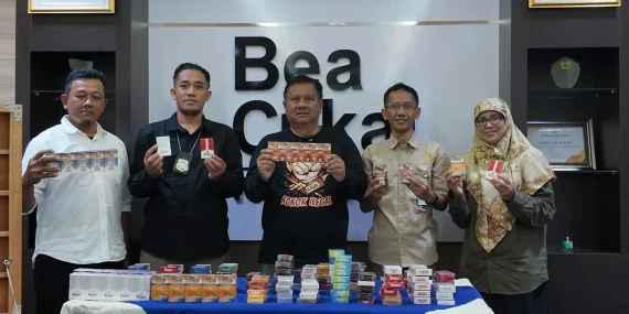 Satpol PP dan Bea Cukai Kediri Amankan 3.412 Batang Rokok Ilegal di Ngronggo