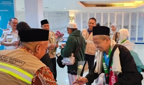 menhaj-apresiasi-kedisiplinan-jamaah-sulawesi-selatan