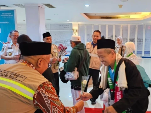menhaj-apresiasi-kedisiplinan-jamaah-sulawesi-selatan