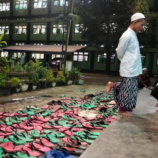 pesantren-tidak-meminta-belas-kasihan:-memperjuangkan-hak-pesantren-bukan-kedonyan