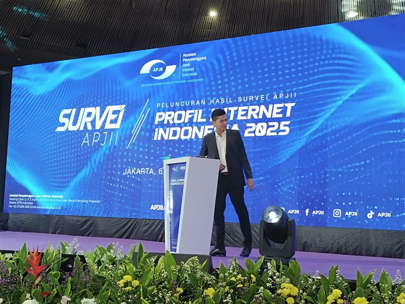 apjii-rilis-data-terbaru-2025:-pengguna-internet-di-indonesia-capai-229-juta-jiwa