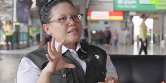 Anne Purba: Hospitality Kereta Api Indonesia Number One