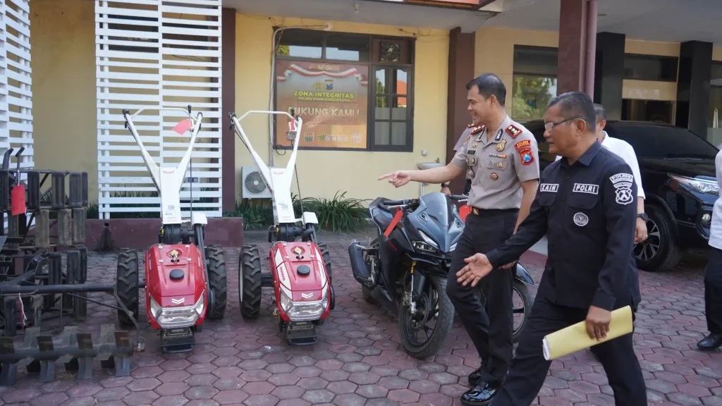 terungkap!-honorer-dkp3-probolinggo-diduga-terlibat-pencurian-dua-traktor