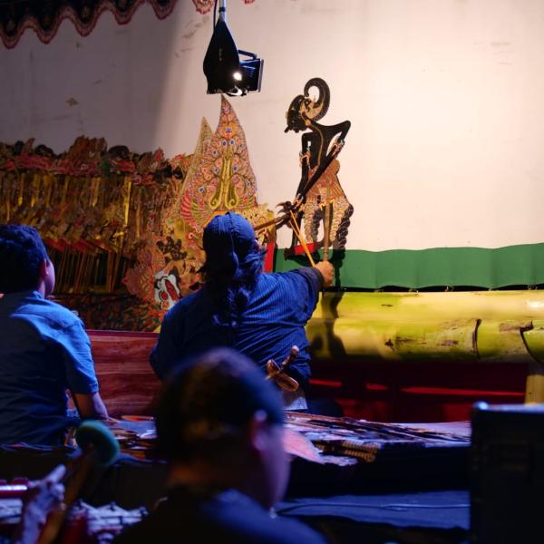 wayang-semalam-suntuk-di-muktamar-lesbumi:-tiga-dalang,-satu-pesan,-nguri-nguri-dakwah-wali