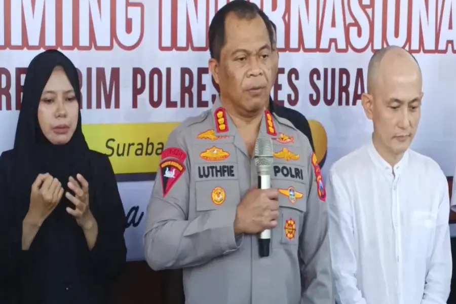 polrestabes-surabaya-tambah-tersangka-baru-kasus-scamming-internasional