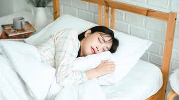 5-kebiasaan-tidur-yang-bisa-menjaga-otak-tetap-tajam-hingga-usia-tua