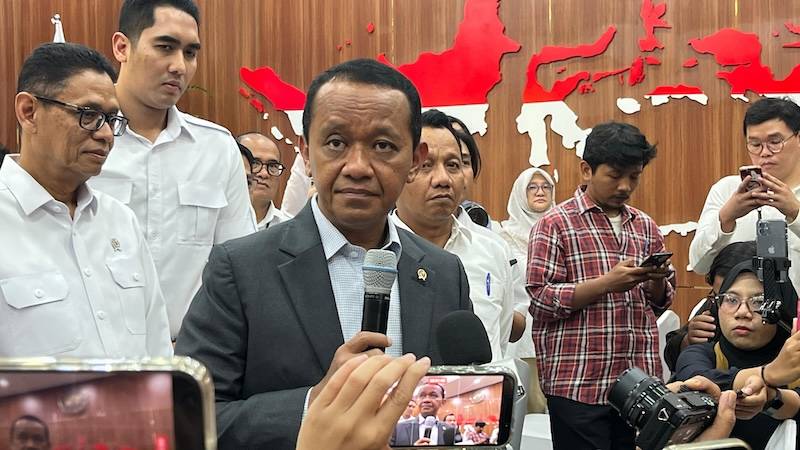 bahlil:-kebutuhan-batu-bara-pln-belum-aman,-kurang-20-juta-ton