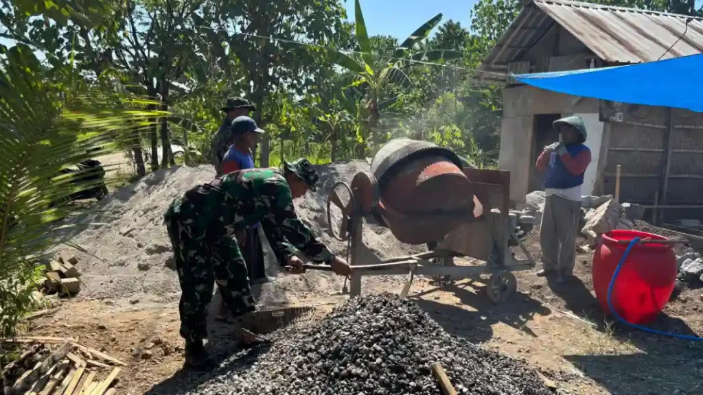 pra-tmmd-ke-129-dimulai,-tni-dan-warga-genjot-pembangunan-desa-bululor-ponorogo