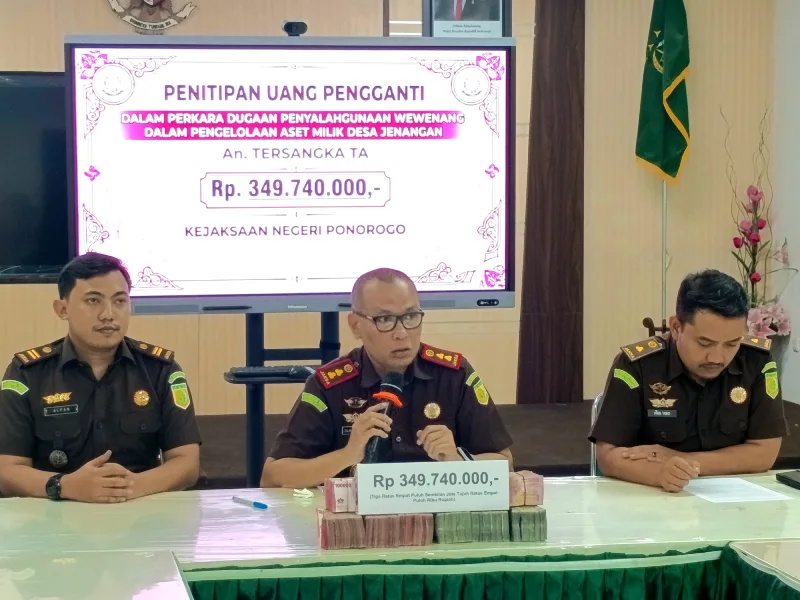 tersangka-korupsi-aset-desa-jenangan-ponorogo,-kembalikan-kerugian-negara-rp349,7-juta