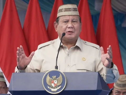 presiden-prabowo:-hanya-di-indonesia-tentara-dan-polisi-urus-pertanian