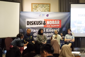 film-pelita-asa:-tantangan-transisi-energi-dan-dominasi-batubara-di-kalimantan-timur