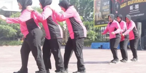 Sambut Hari Bhayangkara, Polresta Sidoarjo Gelar Olahraga Bersama Perkuat Soliditas Personel