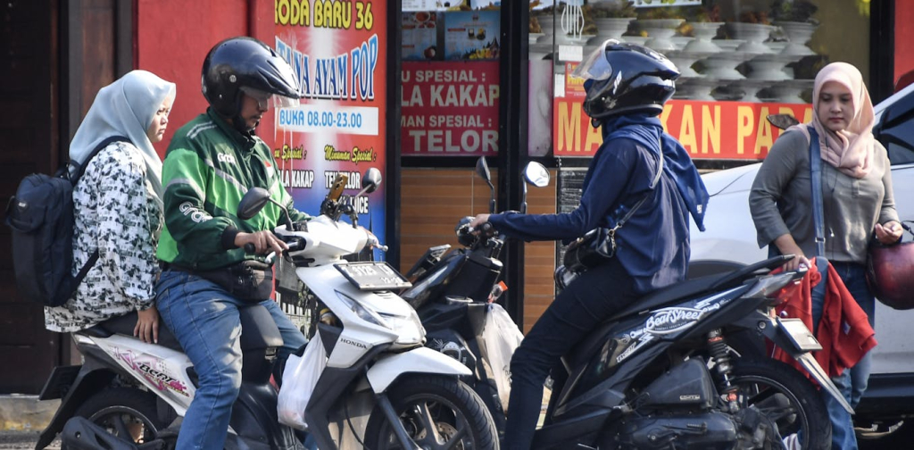 maraknya-transaksi-taksi-‘online’-di-luar-aplikasi-adalah-kemunduran,-semua-pihak-merugi