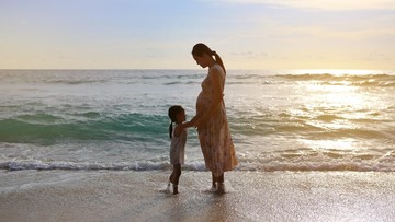 libur-telah-tiba,-simak-tips-bawa-anak-balita-berlibur-saat-bunda-tengah-hamil