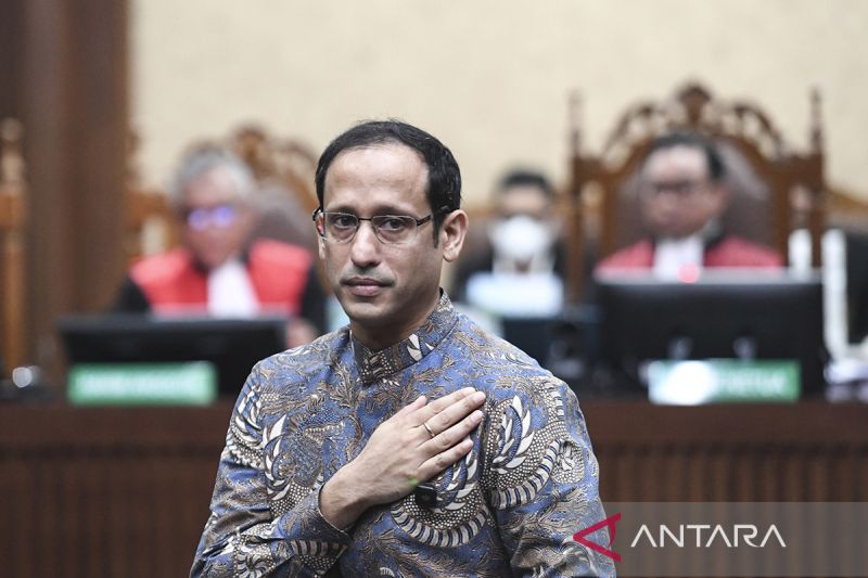 nadiem-makarim-divonis-10-tahun-penjara-terbukti-korupsi-di-kasus-“chromebook”