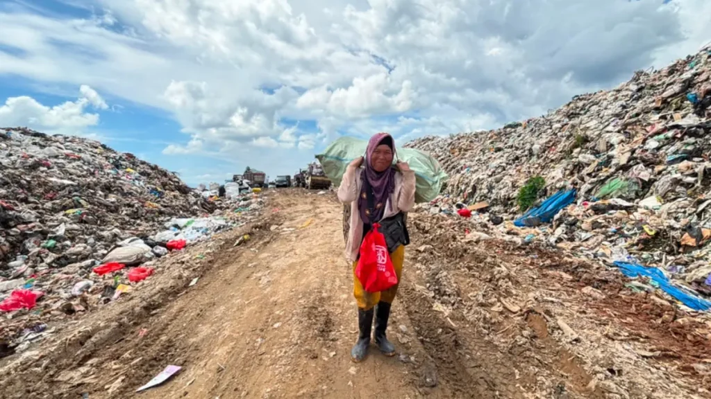 bengkulu-darurat-sampah:-jerit-warga,-aksi-sopir,-dan-bara-kreativitas-masyarakat