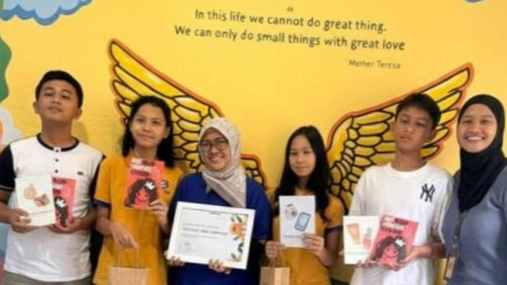 siswa-sd-cikal-ini-bikin-trilogi,-hasil-jualan-buku-senilai-15-juta-didonasikan