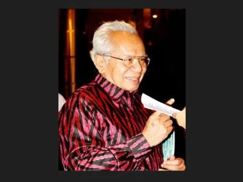 sutan-takdir-alisjahbana-diusulkan-jadi-pahlawan-nasional