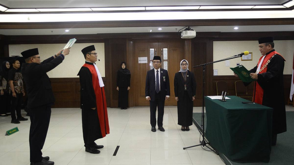siapa-andi-saputra?-hakim-eks-wartawan-yang-ingin-nadiem-makarim-dibebaskan-dari-dakwaan